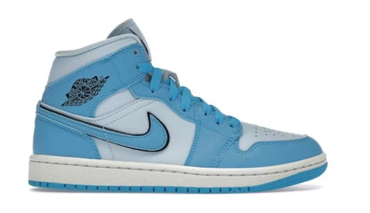 Jordan 1 Mid SE Blue Ice.