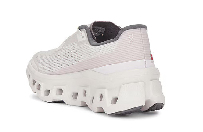 On Running CloudMonster Ivory/Wolf