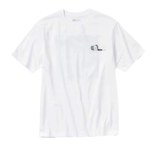 T-shirt KAWS x Uniqlo UT Short Sleeve Artbook Cover
