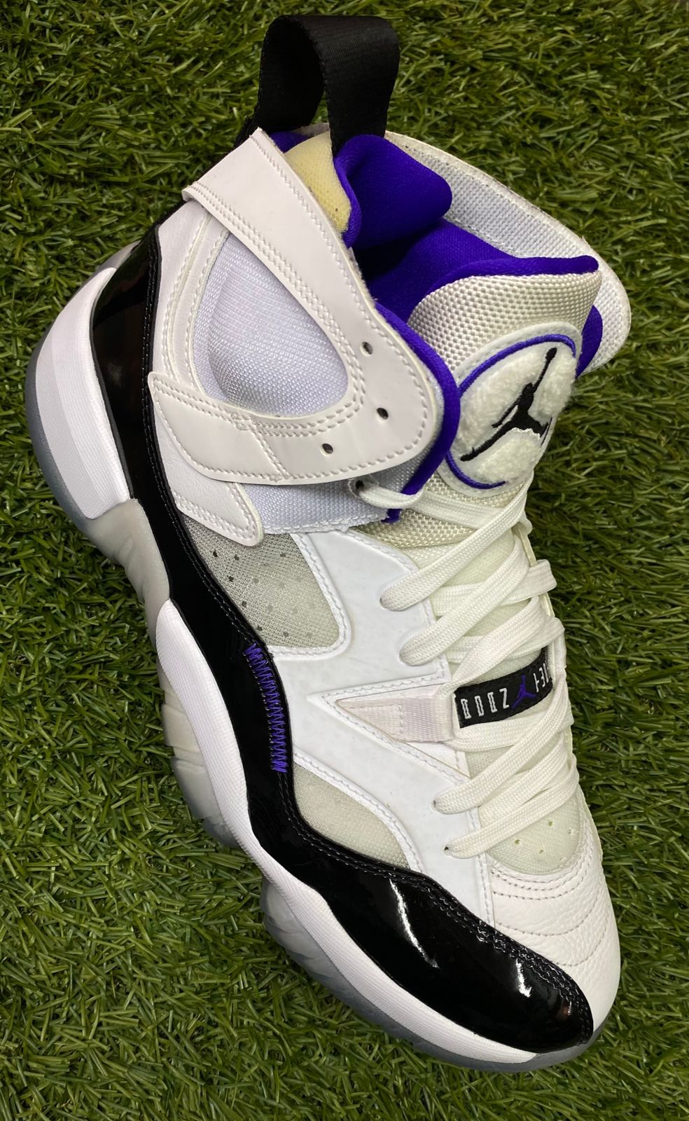 Jordan Jumpman Two Trey Concord "SEMINUEVO"