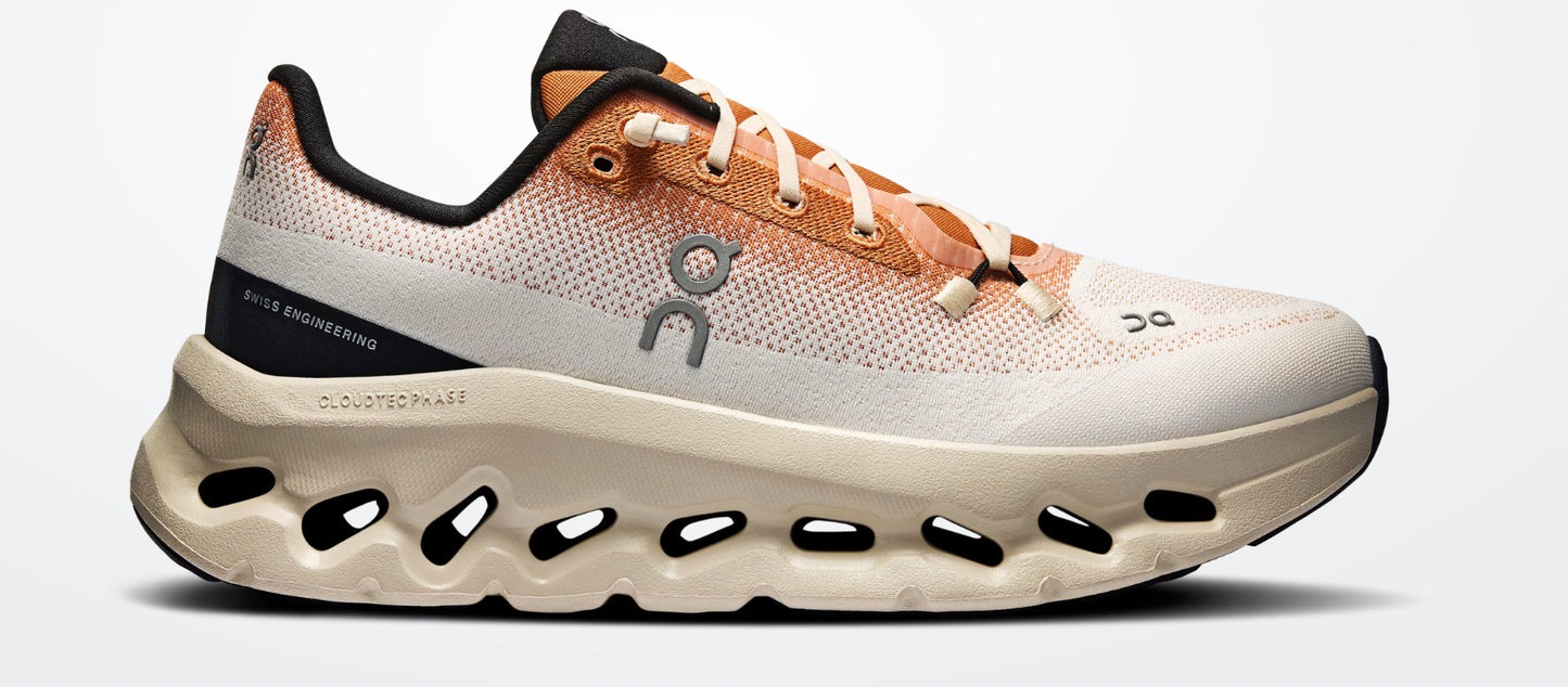 On CloudTilt LÍMITE EDITION “Ivore Almond”