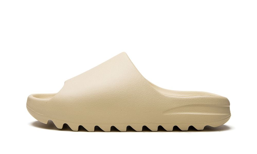 Yeezy Slides Beige