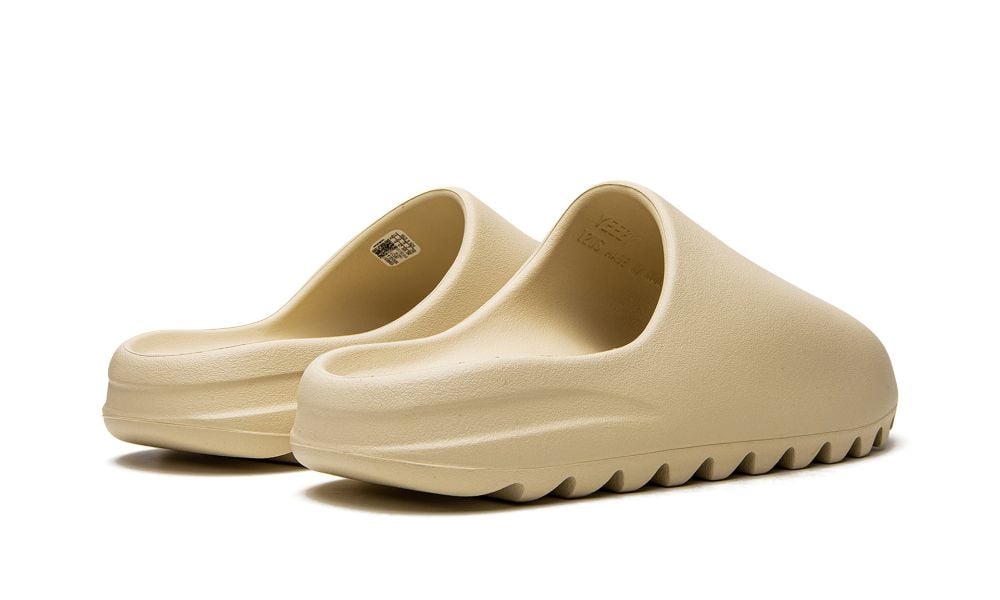 Yeezy Slides Beige